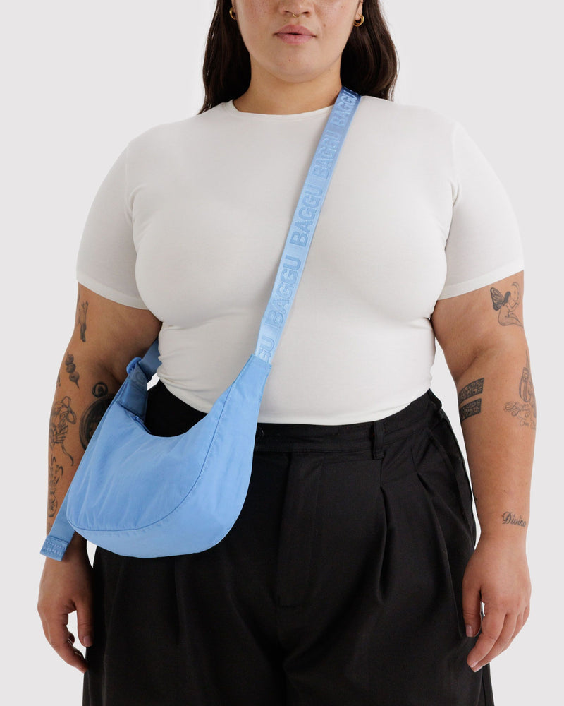 Baggu | Small crescent bag | Piscine