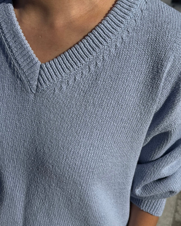 Le Bon Shoppe | Abby Cotton V Neck Sweater | Cornflower Blue