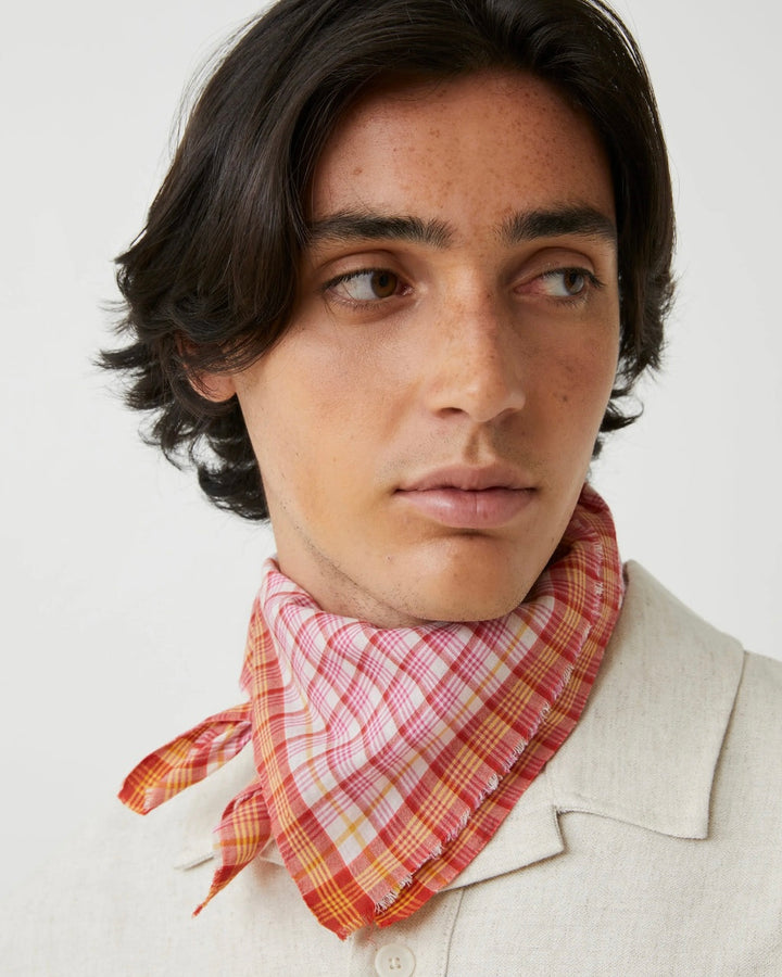 Moismont | Messager Scarf N°818 | Tulip